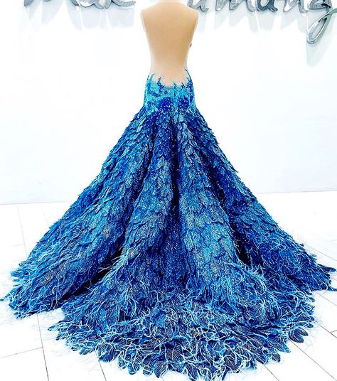 https://fashion-runways.tumblr.com/post/665056188259532800/fashion-runways-mak-tumang-reflection-dress-if Philippine Eagle Flying, Mak Tumang, Navy Wedding Dress, Philippine Eagle, Eagle Flying, Fashion Drawing Tutorial, Starry Nights, Fantasy Dresses, Pageant Gowns