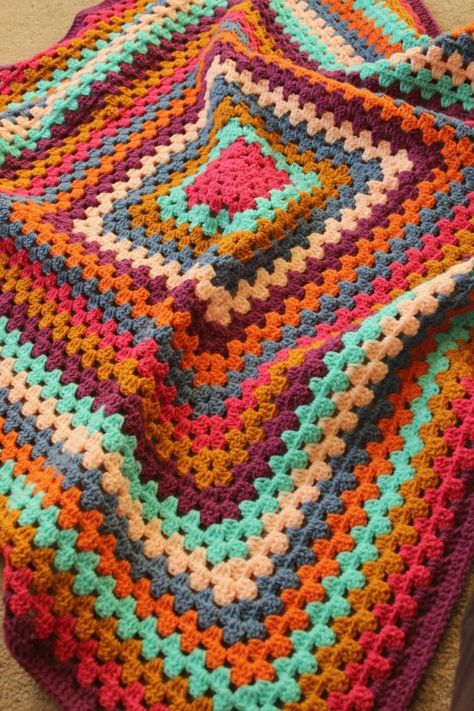 Quick Granny Square, Easy Blanket Crochet Pattern, Easy Blanket Crochet, Pattern Design Ideas, Crochet Blanket Border, Easy Blanket, Crochet Throw Pattern, Crochet Blanket Pattern Easy, Crochet Teddy Bear Pattern