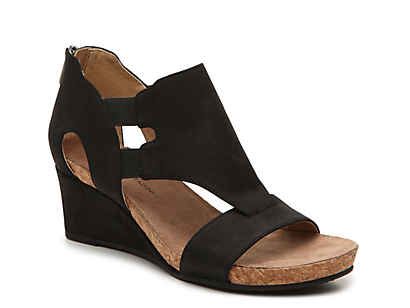 Shoes Hack, Classy Shoes, Womens Sandals Wedges, Buy Shoes Online, Black Wedge Sandals, Womens Wedges, Mens Fashion Shoes, Wedge Sandal, Womens Shoes Wedges