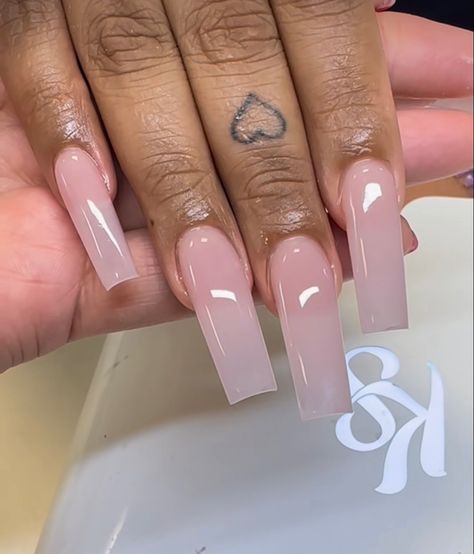 Summer Nails 2024, Milky Nails, Acrylic Toe Nails, Cute Simple Nails, Colored Acrylic Nails, Work Nails, Dope Nail Designs, Classic Nails, Short Square Acrylic Nails