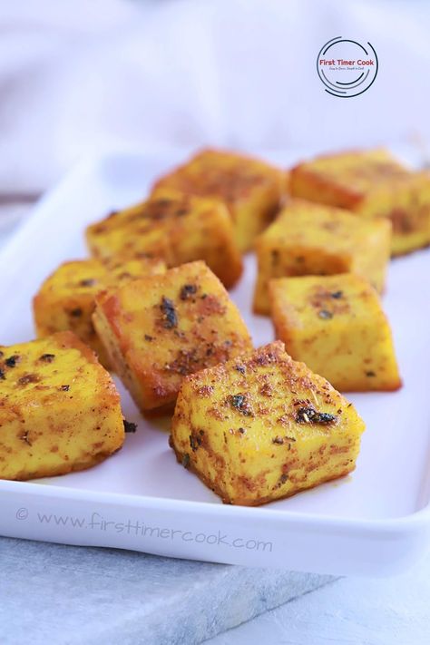 Cottage Cheese Bites, Fried Paneer, Indian Cheese, Paneer Cheese, Paneer Dishes, Veggie Dinner, Fresh Cheese, Cheese Bites, Paneer Recipes