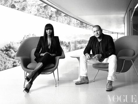 Jony Ive Talks About His Design Process Apple Secrecy Steve Jobs and More in New Interview Jony Ive, Vogue British, High Tech Design, Vogue Uk, Naomi Campbell, British Vogue, Fashion Couple, Steve Jobs, Photoshoot Poses