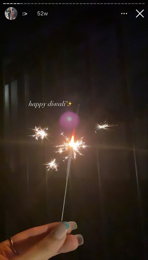 Phuljadi Diwali, Happy Diwali Aesthetic Pictures, Happy Diwali Aesthetic Images, Diwali With Friends Aesthetic, Happy Diwali Asthetic Picture, Dusshera Aesthetic Pics, Diwali Post Instagram, Diwali Photoshoot Ideas Aesthetic, Happy Diwali Story For Instagram