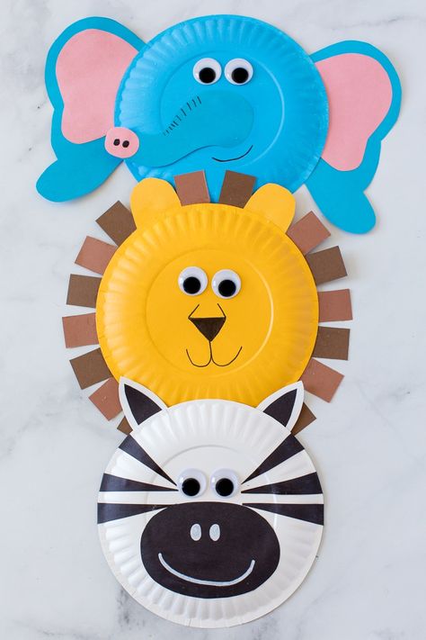 These Paper Plate Jungle Animals are a fun activity for kids! You only need a few basic craft supplies to make a paper plate lion, zebra and an elephant! Paperplate Mask Animal, Animal Planet Crafts, Kindergym Ideas, Animal Crafts For Toddlers, Plate Animal Crafts, Jungle Animal Crafts, Safari Crafts, Jungle Crafts, Paper Plate Animals