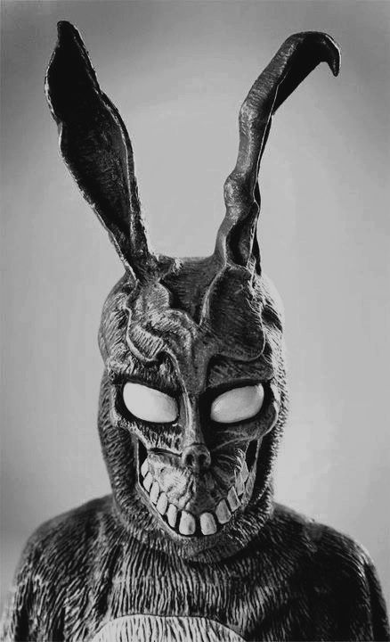 Donnie Darko Mask, Donnie Darko Rabbit, Donnie Darko Tattoo, Donnie Darko, Horror Tattoo, Sci Fi Horror, Dark Art Drawings, Horror Art, Horror Films