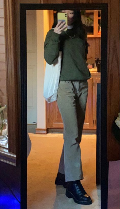 Green Corteroid Pants Outfit, Outfits With Green Turtleneck, Outfits With Green Corduroy Pants, Green Crewneck Outfit Aesthetic, Green Corduroy Pants Outfit Aesthetic, Turtle Neck Layering Outfit Aesthetic, Navy Green Pants Outfit, How To Style Green Corduroy Pants, Green Curdory Pants Outfit