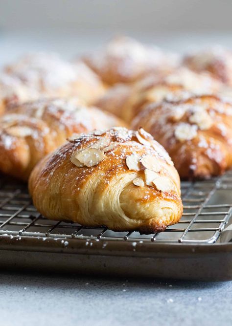 Homemade Almond Croissants Starbucks Almond Croissant Recipe, Almond Croissants, Bouchon Bakery, Local Bakery, Croissant Recipe, Almond Croissant, Edible Creations, Almond Paste, Zebra Stripes