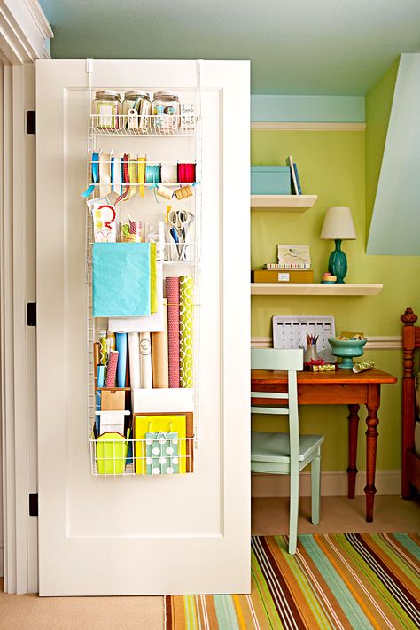 Here's how to use the backs of closet or cabinet doors and off-the-shelf add-ons to create amazing organizing solutions. These behind-the-door storage ideas will help you store more without taking up space. #behindthedoorstorage #bedroom #closet #storageideas #bhg Door Storage Ideas, Teen Room Decor Ideas, Behind Door Storage, Home Shelves, Storage For Small Spaces, Smart Storage Ideas, Creative Storage Ideas, Small House Organization, Tiny House Storage