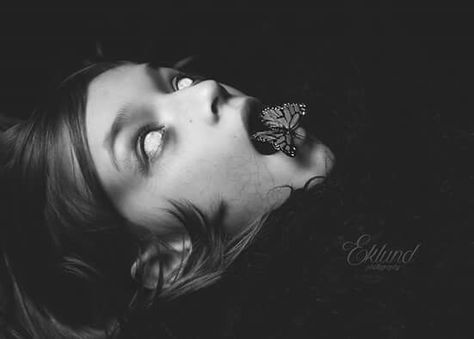 Black and white, butterfly, butterfly in mouth, black and white photography, eerie photography, creepy photography, scary photography, dark photography, find art photography, white eyes, Eklund photos, dark beauty magazine Eerie Photography, Scary Photography, White Eye Makeup, Creepy Photography, Horror Photography, Photography Dark, Creepy Eyes, Dark Beauty Magazine, Creepy Ghost