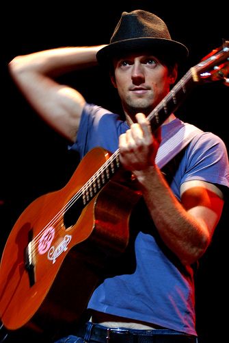 Jason Mraz is an artist you don't want to miss seeing live in concert!  Get your tickets today! Sara Bareilles, Jason Mraz, Fav Music, Music Express, Moroccan Kilim, Hey Good Lookin, Celebrities Humor, All Music, Guitar Player