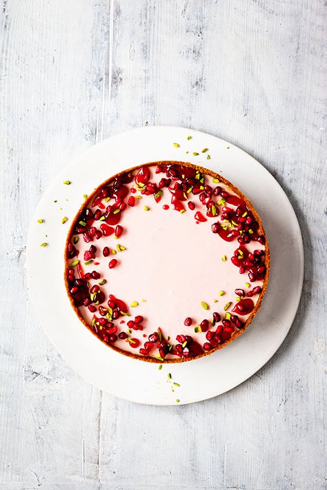 Pomegranate Cheesecake, Mini Tiramisu, Tiramisu Trifle, Impressive Dessert, Pomegranate Recipes, Sweet Bakes, Biscoff Biscuits, Store Cupboard, Impressive Desserts