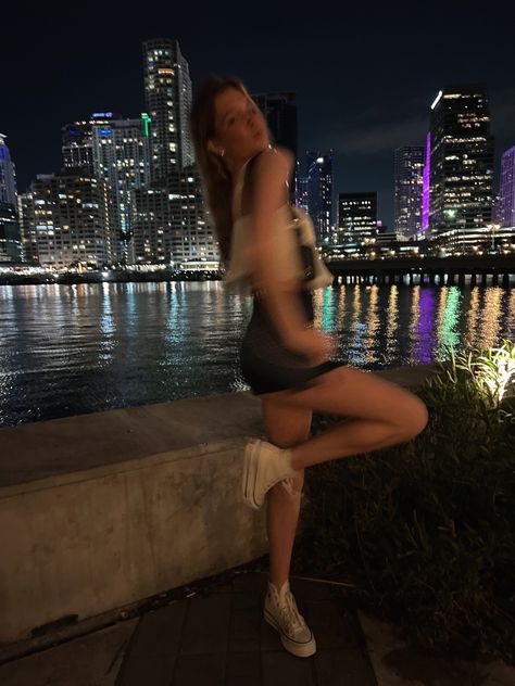 Miami Night Pictures, Miami Spring Break Aesthetic, Miami Night Out, Clubbing Pictures, Miami Night Aesthetic, Miami Night Outfit, Miami Clubbing Outfits, Miami Club Outfit, Nightlife Outfit