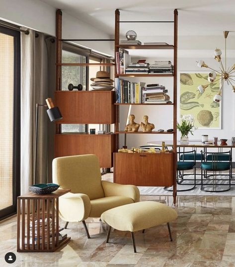 Mid Century Modern Room Dividers, Mid Century Room, Living Room Divider, Mid Century Modern Living, Living Room Partition, Mid Century Modern Interiors, Mid Century Modern House, Style At Home, A Living Room