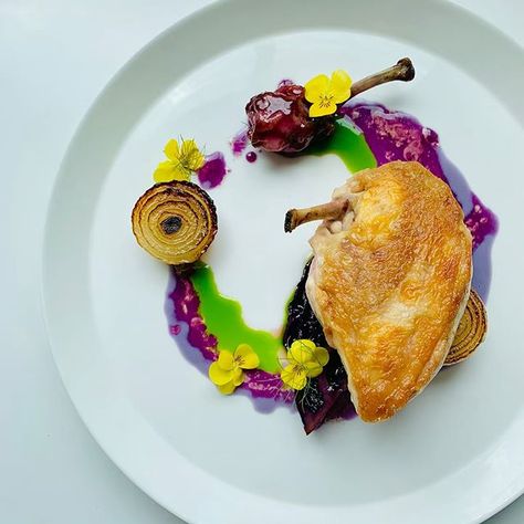 Plated Chicken Dishes, Chicken Plating Presentation, Grilled Chicken Plating, Chicken Breast Plating, Chicken Fine Dining Plating, Chicken Plating Ideas, Plating Chicken, Fish Plating, Purple Bible