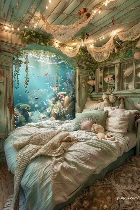 Beachy Textures, Coastal Decor Bedroom, Antique Room Aesthetic, Underwater Bedroom, Sea Bedrooms, Ocean Themed Rooms, Ocean Bedroom, Ocean Room Decor, Antique Room