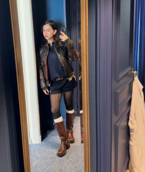 enya umanzor Enya Umanzor Outfits, Outfits Uggs, Enya Umanzor, Fall Fits, Winter Fits, Leather Boot, Classic Leather, Fashion Killa, Fashion Inspo Outfits