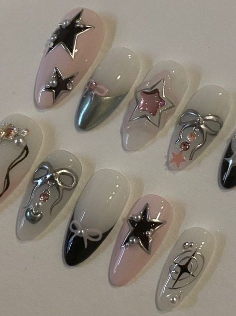 Corset Nails, Fake Nails Designs, Punk Nails, Kpop Concert, Grunge Nails, Blush Nails, Pretty Gel Nails, Really Cute Nails, Kawaii Nails