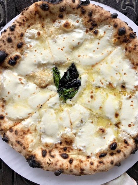 Here, the 7 best pizzerias for a Neapolitan pie in the city that birthed the world’s favorite food (over 5 billion pizzas are eaten annually)! https://italysegreta.com/the-7-best-pizzerias-in-naples/ Naples Food, Naples Pizza, Calzone Recipe, San Gennaro, Margherita Pizza, Naples Italy, Slow Food, Provolone, Food Culture