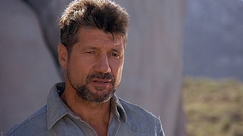 'Tremors' Star Fred Ward Has Passed Away at 79 - Bloody Disgusting Ernest Saves Christmas, Jim Varney, Fred Ward, Summer Catch, Joel Grey, ماثيو ماكونهي, Michael Nesmith, Kevin Bacon, One Of The Guys