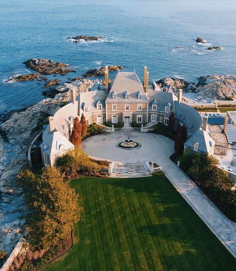 Millionaire Mansion, Rhode Island Mansions, Jay Leno, Cliff House, Mega Mansions, Dream Place, Mansions Luxury, Island Home, House Goals