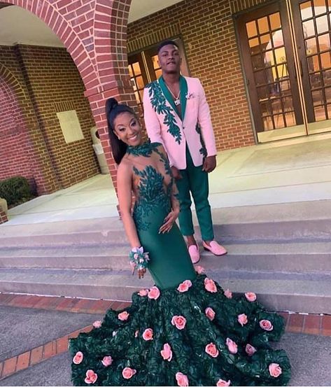 Prom Goals, Prom Picture, Prom Dress Black, Prom Inspiration, Prom Couples, Prom Poses, Prom Girl Dresses, Best Prom Dresses, Prom Dresses Gowns