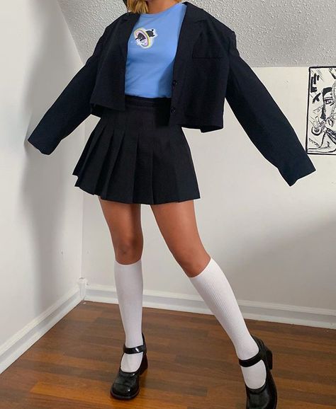 Thigh High Sock Outfits, School Uniform Outfits, Sock Outfits, Fasion Outfits, Style 2023, Stripe Outfits, Preppy Look, Trendy Clothing, Knee Socks