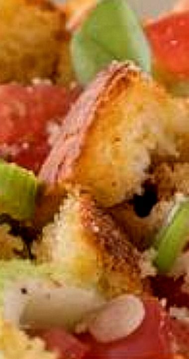 Trisha Yearwood's Cornbread Panzanella Salad Panzanella Recipe, Trisha Yearwood Recipes, Tabbouleh Recipe, Cornbread Salad, Quinoa Tabbouleh, The Chew Recipes, Grilled Lamb Chops, Michael Symon, Panzanella Salad