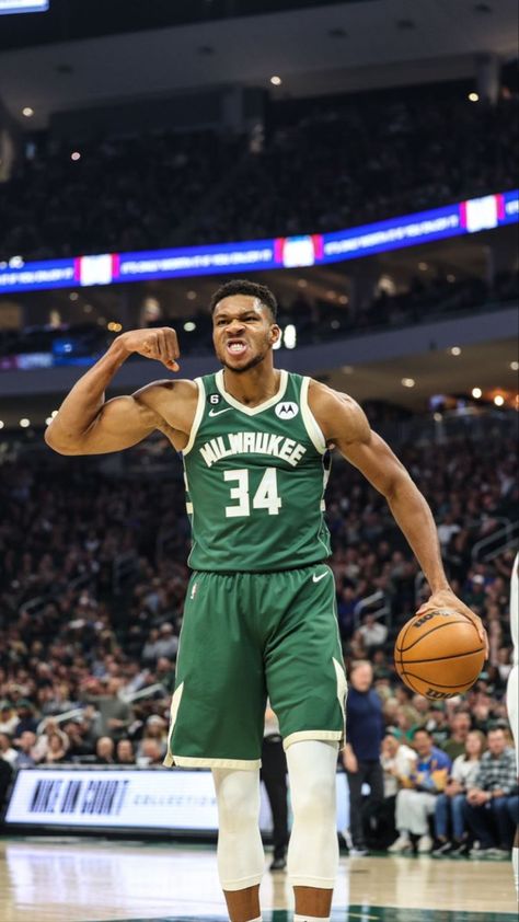 Giannis Antetokounmpo Wallpaper, Nba Wallpapers Stephen Curry, Bucks Basketball, Soccer Goals, Best Nba Players, Basketball Background, Basketball Players Nba, Bola Basket, Nba Fashion