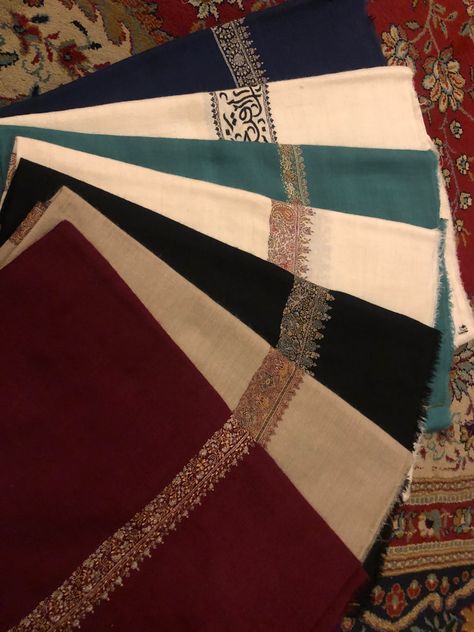 Kashmiri Shawls Design, Jannat Ul Firdous, Embroidery Hijab, Shawl Embroidery, Shawls Design, Kashmir Embroidery, Kashmiri Suits, Pakistani Men, Kashmiri Shawls