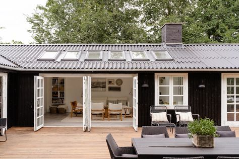 Danish Cottage, Scandinavian Holiday, Large Cottage, Double Glass Doors, Long Dining Table, Traditional Houses, White Windows, Old Cottage, Black Exterior