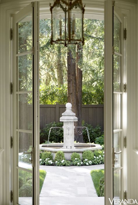 HOUSE TOUR: A Couple Builds Their Dream French Château... In California French Front Yard, French Courtyard, Courtyard Landscaping, French Estate, Addition Ideas, Elegant Garden, Fountain Design, Chateau France, Garden Fountain