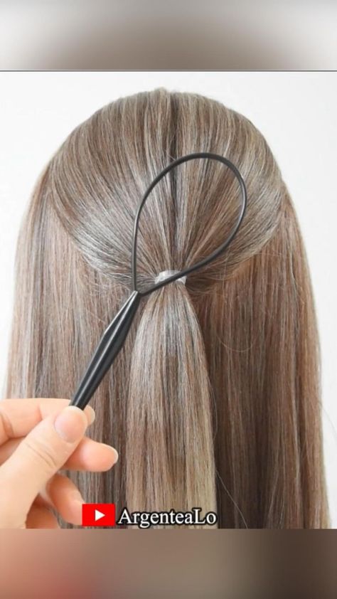 Topsy Tail, Sanggul Modern, Beautiful Braided Hair, Hairstyles For Medium Length Hair Easy, Hairstyles Volleyball, Updos For Medium Length Hair, Easy Hairstyle, Homecoming Hair Down, Cute Hairstyles For Medium Hair