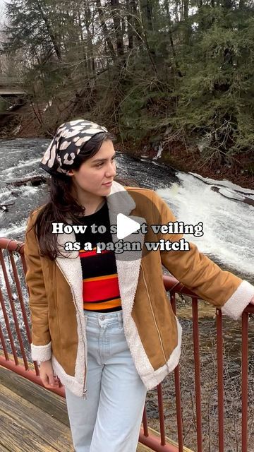 Angelica Cresci❣️ on Instagram: "How to start veiling (a guide) ⬇️⬇️ save & share this!! 🖤Ask yourself why you are veiling? Is it for spiritual protection? To improve psychic abilities? As a filter to the energies you absorb from others? Or something else. 💭Consider what being a veiled witch looks like for you. Does this look like wearing a veil all the time? Wearing headbands? Covering the full head? Wearing it only during certain spiritual practices? Only when you leave the house? ❣️Gather veils of all kinds, colors, materials & sizes. I always recommend having at least 1-2 neutral colored scarves for the days when you don’t want it to take away from your outfit. Also consider your hat & headband rotation, or if you choose to see these as veils. (I personally do) 🔮Chat with your Pagan Hair Veiling, Witch Veiling, Pagan Veiling Witches, Pagan Veil, Veiling In Witchcraft, Pagan Veiling Styles, Pagan Veiling, Wearing Headbands, Hat Headband