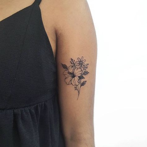 Hibiscus With Stem Tattoo, Hibiscus Flower Bouquet Tattoo, Hibiscus Bouquet Tattoo, Hibiscus Flower Tattoo Design, Hibiscus Tattoo Design, Hibiscus Flower Tattoo, Mommy Daughter Tattoos, Filipino Tattoo, Hibiscus Bouquet