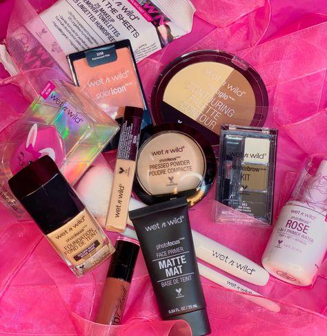 Wet n wild beauty essentials 💕 Wet N Wild Contour, Birthday Paragraph, Wet N Wild Makeup, Wet And Wild, Favorite Makeup, Wild Beauty, Pink Car, Homemade Skin Care, Wet N Wild