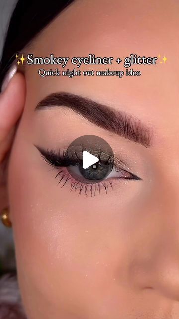 Makeup on Instagram: "Super quick and easy night out makeup that looks so pretty!! ✨ @a.j_artistry" Eyeliner With Glitter, Glitter Eyeshadow Tutorial, Black Eyeshadow Tutorial, Night Out Makeup, Smokey Cat Eye, Cat Eye Eyeliner, Eye Eyeliner, Smokey Eyeliner, Hollywood Makeup