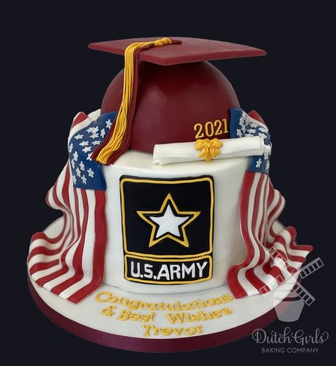 Boot Camp Graduation Party, Army Graduation Party, Military Homecoming Ideas, Military Graduation Cap, Navy Boot Camp Graduation, Navy Cakes Ideas Military, Military Send Off Party Ideas, Army Birthday Cakes, Marine Cake