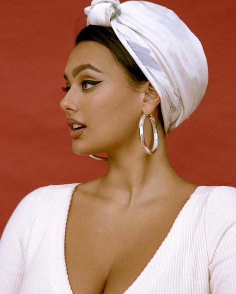 Dramatic Earrings, Soft Dramatic, Sophia Loren, New Work, The Amazing, Hoop Earrings, Thank You, Hair Styles, Makeup