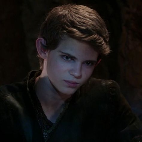 Once upon a Time season 3 episode 7 Peter Pan Actor, Pan Once Upon A Time, Male Crush, Once Upon A Time Peter Pan, Pan Ouat, Peter Pan Ouat, Robbie Kay, Book Couples, Celebrities Male