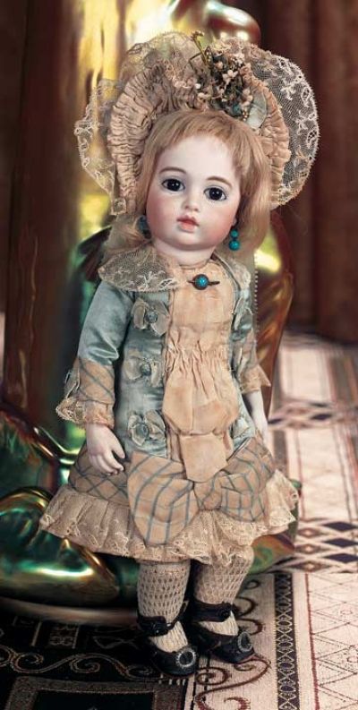 Dance of the Hours: 253 Beautiful French Bisque Bebe by Lion Casimir Bru,Size 2 Dot Symbol, Bru Dolls, Antique Porcelain Dolls, Antique Doll Dress, Dolls Dress, Victorian Dolls, China Dolls, French Dolls, German Dolls