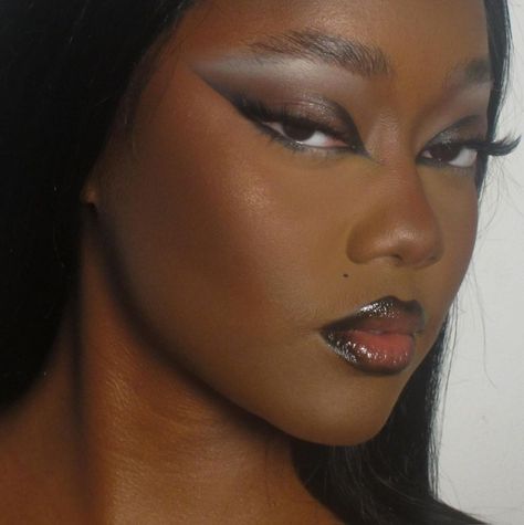 Reputation Moodboard, Black Waterline Makeup, Cowgirl Makeup, Makeup For Dark Skin, Dark Makeup Looks, Euphoria Makeup, Makeup Trial, White Eyeshadow, Face Beat