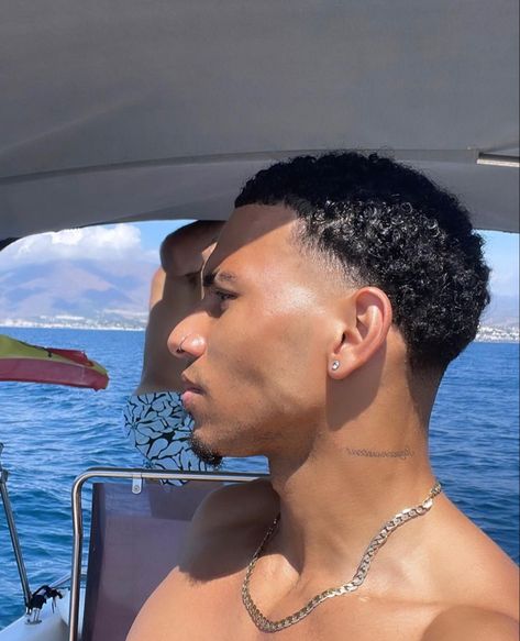 Tapered Hairline Curly Hair, Short Curly Hair Men Black Curls, Tapered Hairline, Louis Russell, Taper Fade Short Hair, Waves Hairstyle Men, Fade Haircut Curly Hair, Taper Fade Curly Hair, Black Hair Cuts