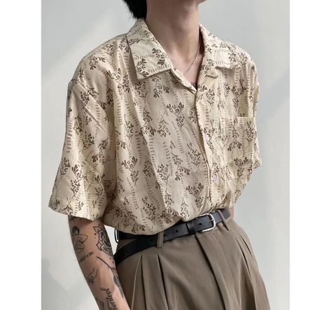 Streetwear Shorts, Summer Streetwear, Cooler Look, Fashion Graphic, Mens Hawaiian Shirts, Style Streetwear, 가을 패션, American Shirts, Vintage Shorts