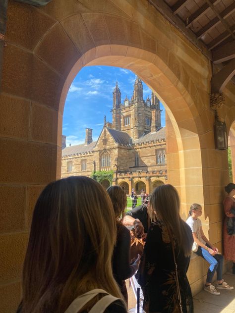 Hogwarts University, Study Abroad Australia, University Australia, Study In Australia, Places In England, University Of Sydney, New College, Hogwarts Aesthetic, Uni Life