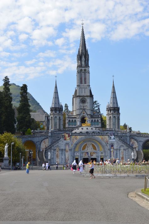 Lourdes, France - Sept '14 #beentheredonethat Lourdes France, Jesus Our Savior, France Trip, Paris Aesthetic, Our Savior, Art And Architecture, Barcelona Cathedral, Stuff To Do, Bullet Journal