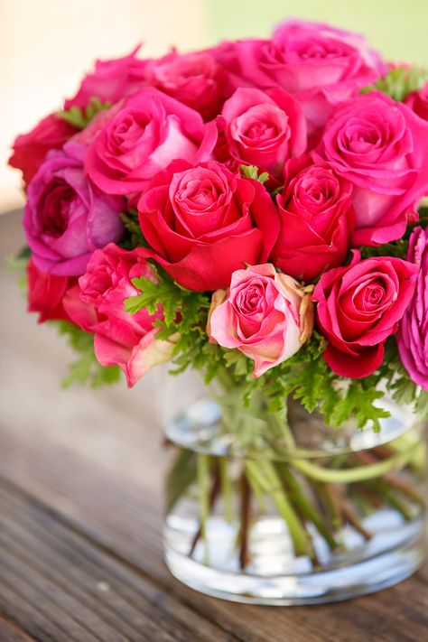 Add a vibrant pop of colour to your wedding reception tables with pink and magenta roses. Magenta Roses, Rose Flower Pictures, Reception Tables, Good Morning Flowers Gif, Roses Flower, Flowers Gif, Rose Pictures, Colorful Roses, Wedding Reception Tables