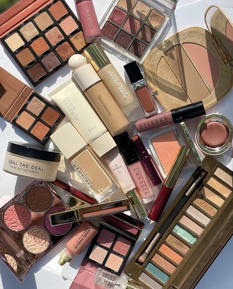 Make Up Pics Pictures, Make Up Learning, Make Up Vision Board Pictures, Meakup Product Pic, Make Up Set Aesthetic, Makeup Vision Board Ideas, Drugstore Makeup Aesthetic, Make Up Vision Board, Make Up Products Pictures