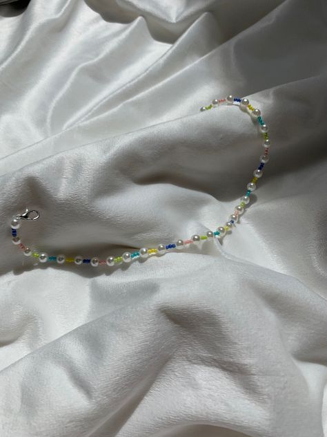 Pearl and multicolour seed bead necklace / choker | outer banks style by threadbyamelia on Etsy Outer Banks Aesthetic, Outer Banks Style, Last Minute Christmas Gifts, Choker Style, Group Boards, Seed Bead Necklace, Etsy Sales, Necklace Choker, Jewelry Inspo