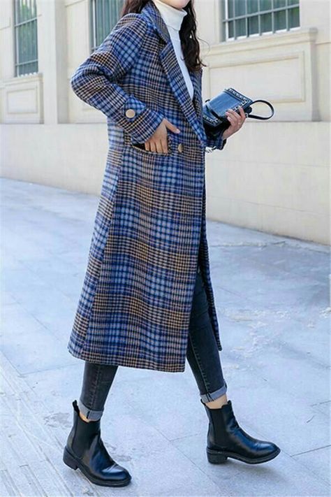 b7087c1f4f89e63af8d46f3b20271153 Gingham Coat, Mode Mantel, Fall Fashion Coats, Floral Print Jacket, Womens Jackets Casual, Casual Outerwear, Plaid Coat, Autumn Outfits, Winter Trends