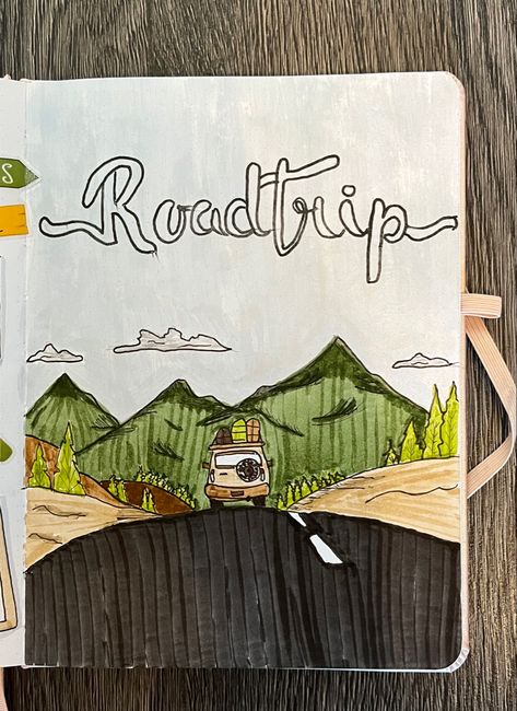 Road Trip Journal Ideas, Roadtrip Drawing, Roadtrip Scrapbook, Roadtrip Journal, Bullet Journal Front Page, Travel Bujo, August Bujo, Bullet Journal First Page, Road Trip Theme